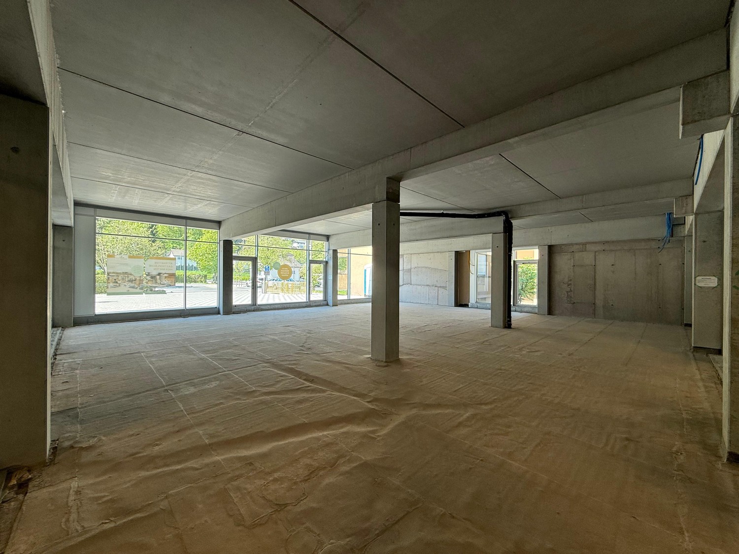 212-212m² abitazione / edificio commerciale
