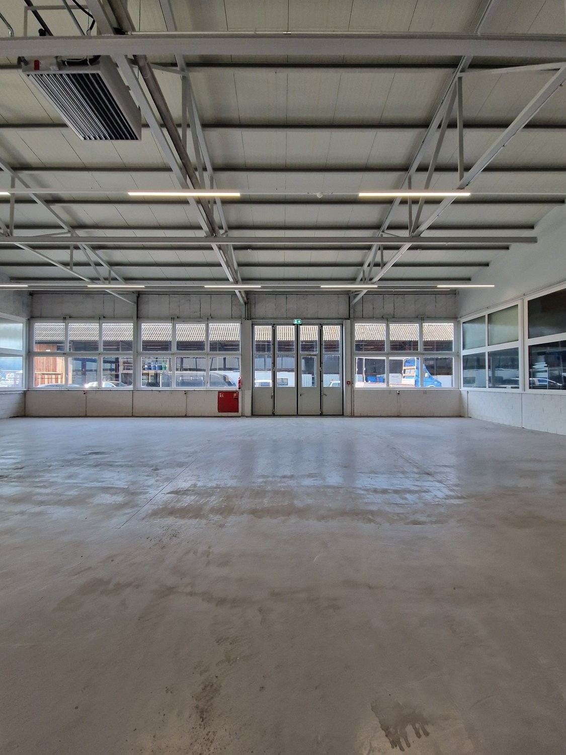 721m² commercial