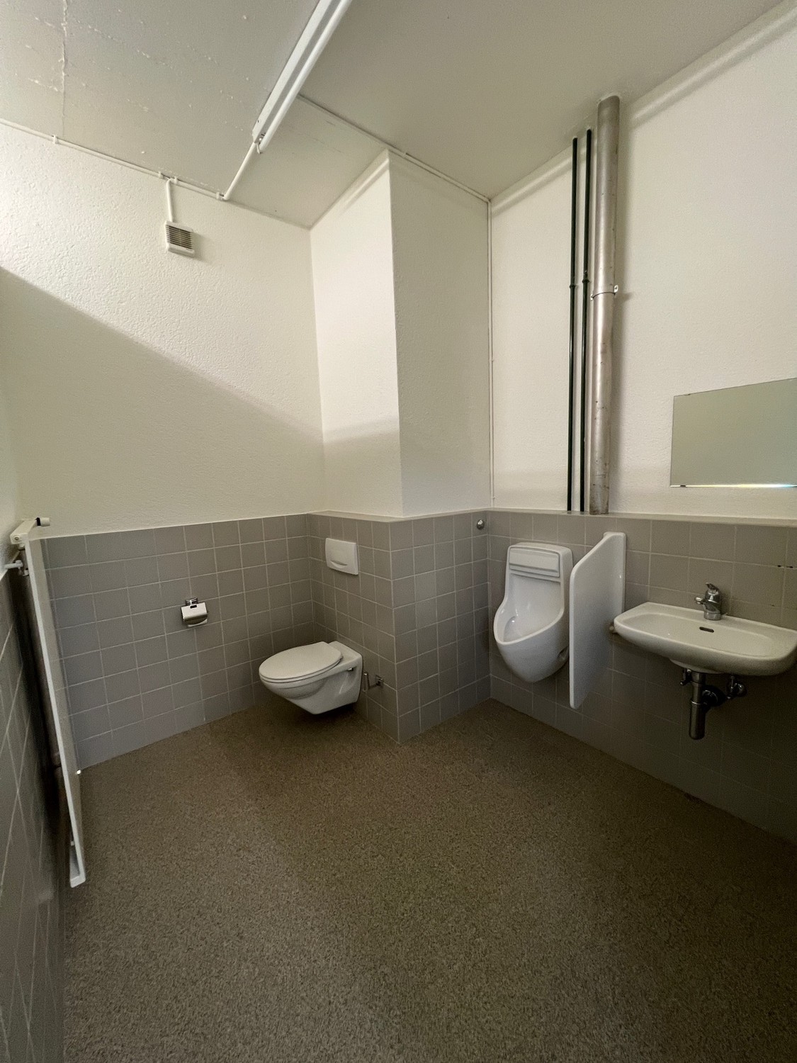 195m² commercial