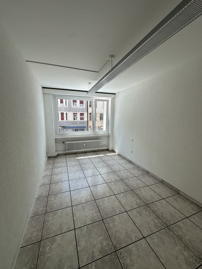 98m² office