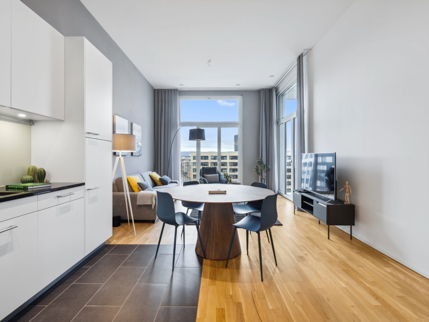 2 ½ rooms furnished flat