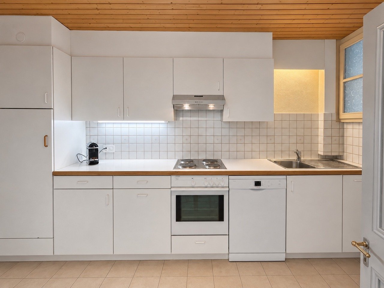 3 ½ Zimmer möblierte Wohnung