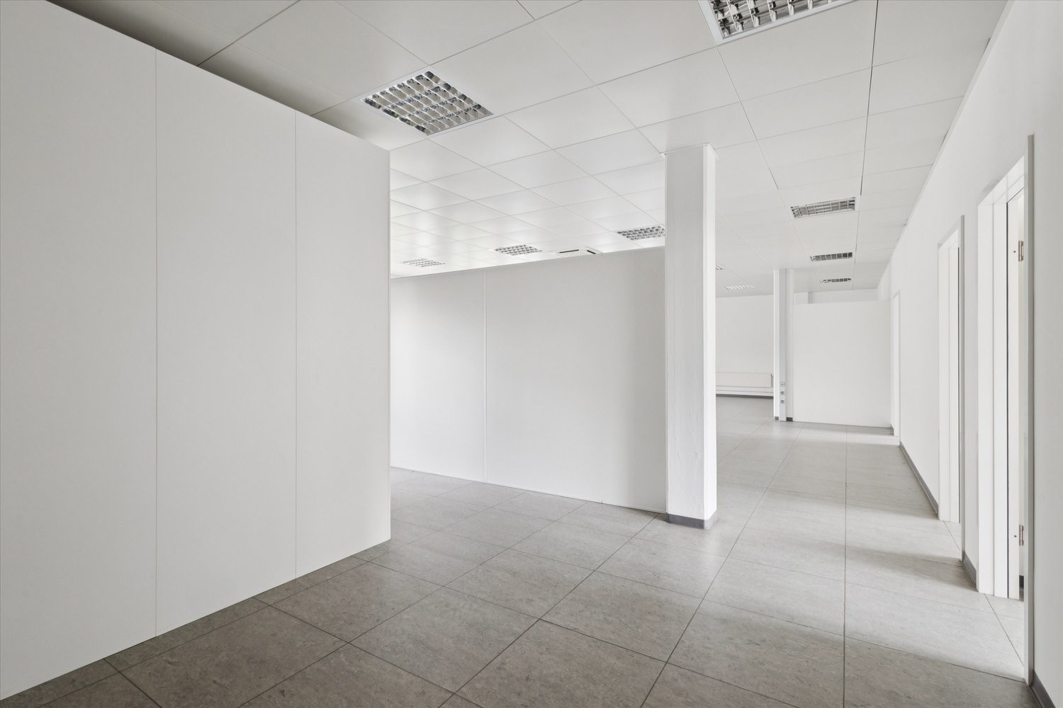 201m² office