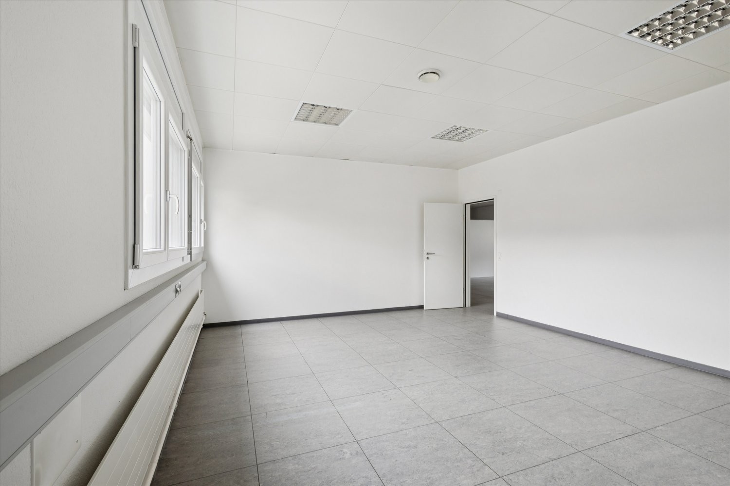 201m² office
