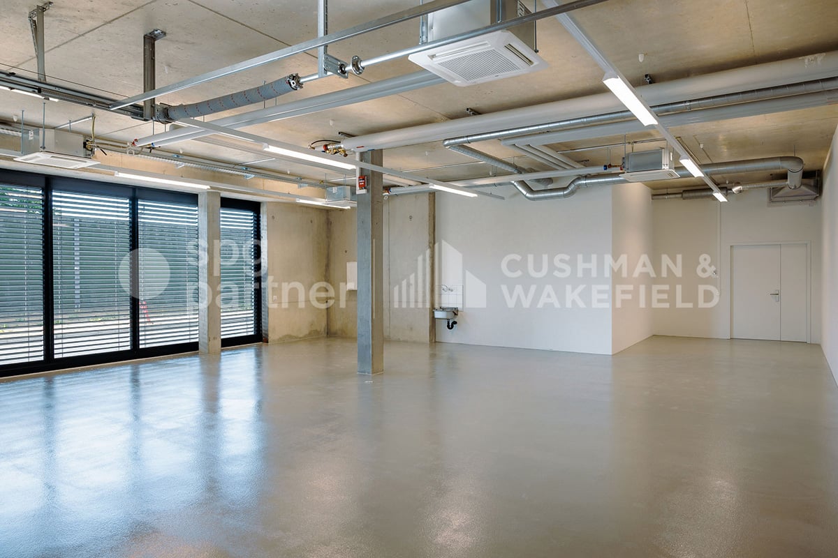 119m² commercial