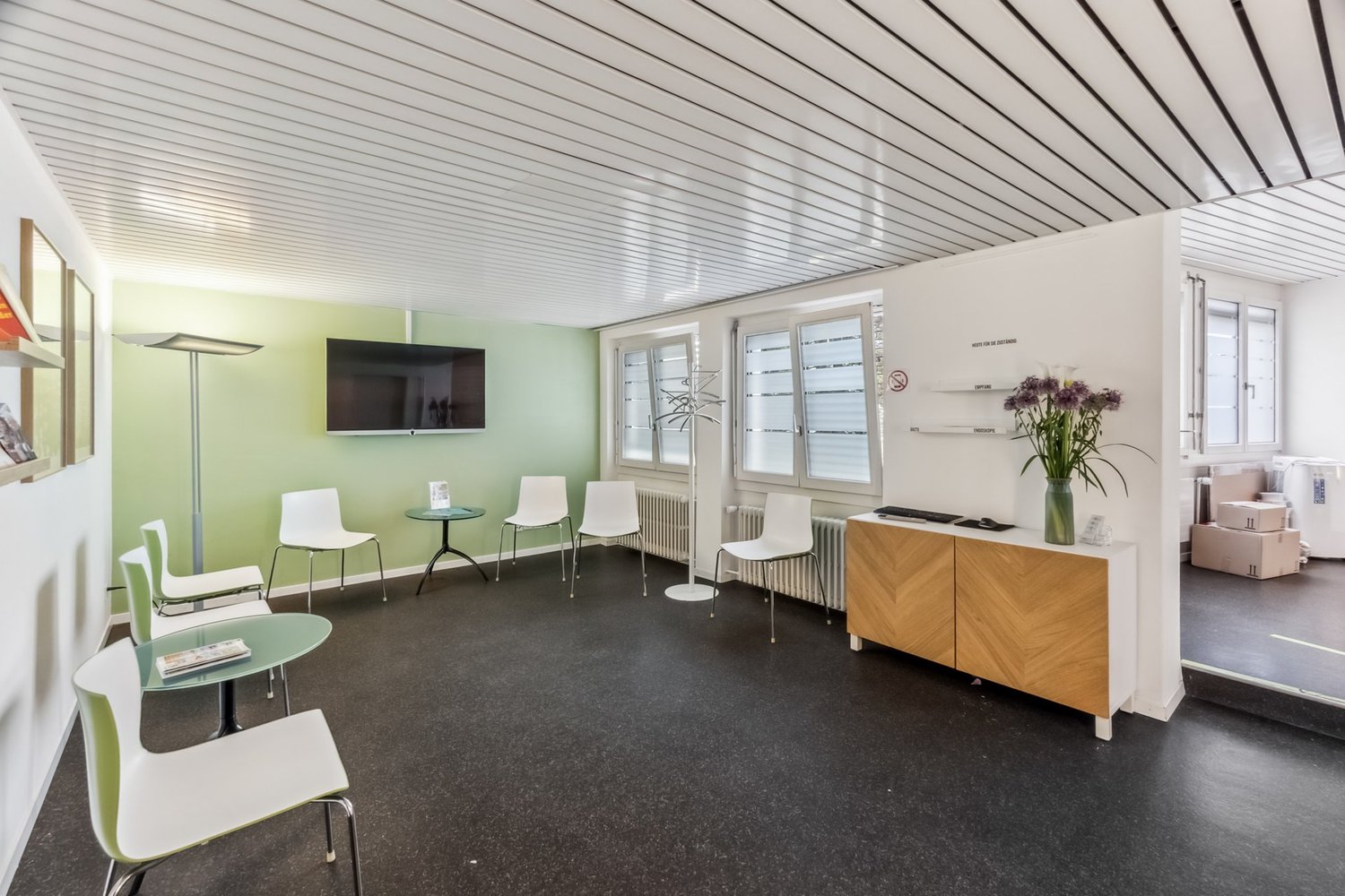 170m² office