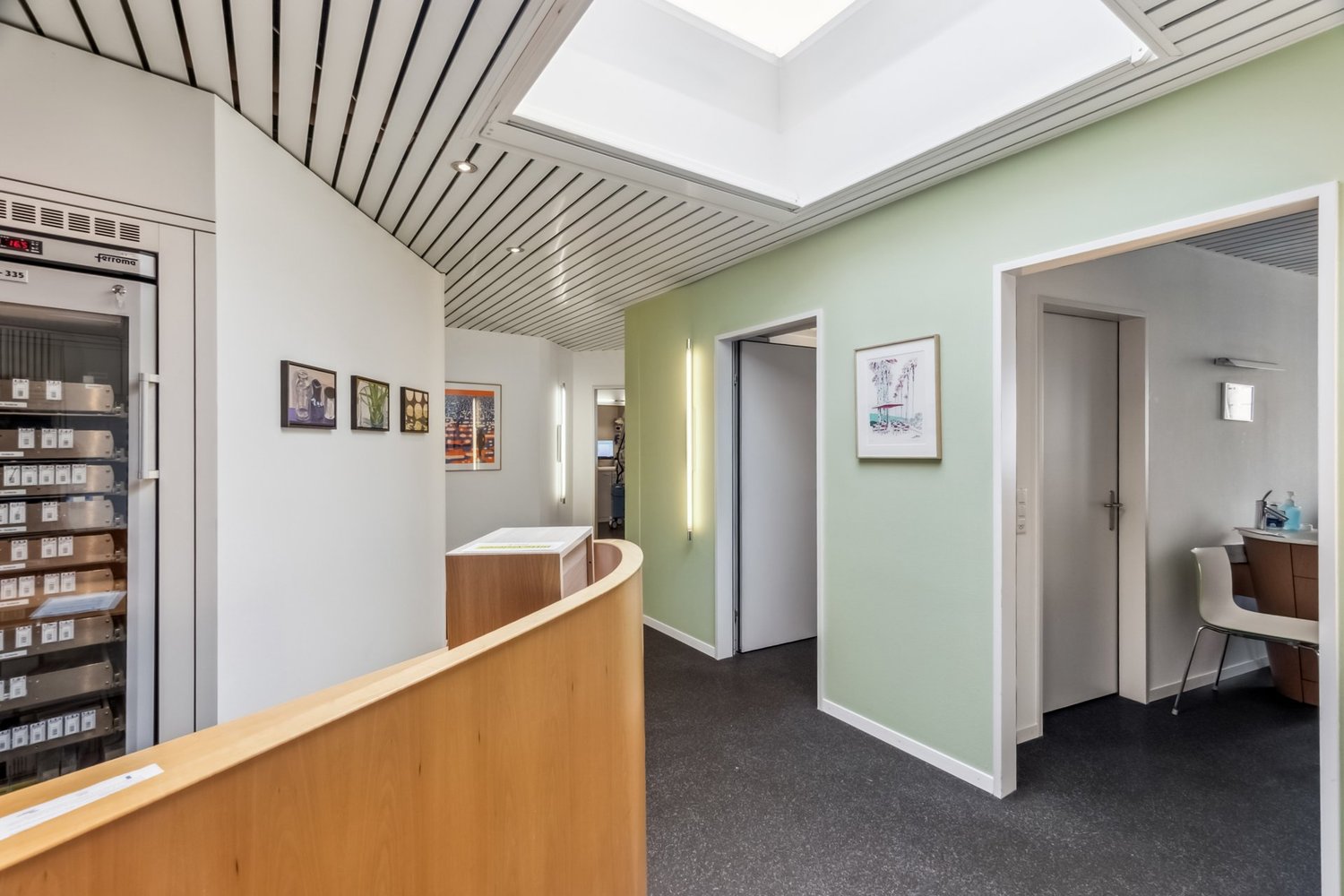 170m² office