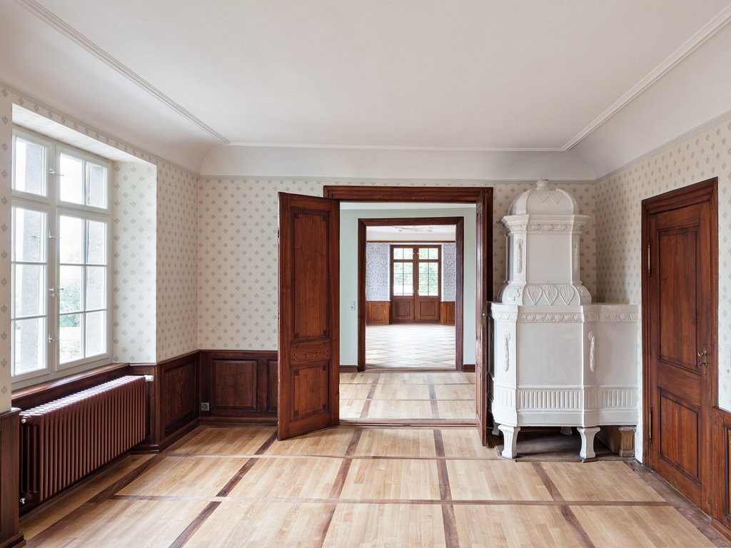 5 rooms apartment