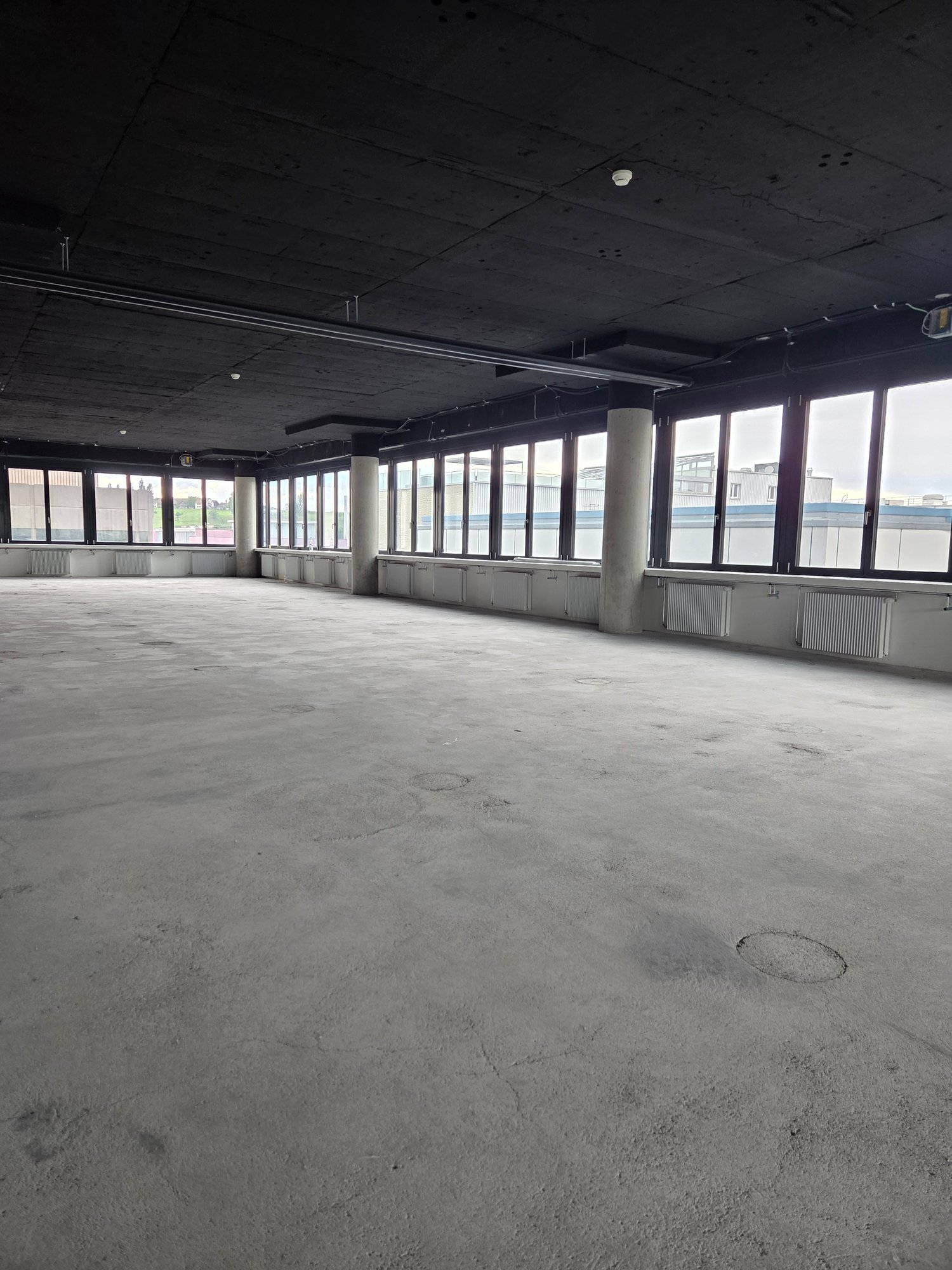 500m² commercial