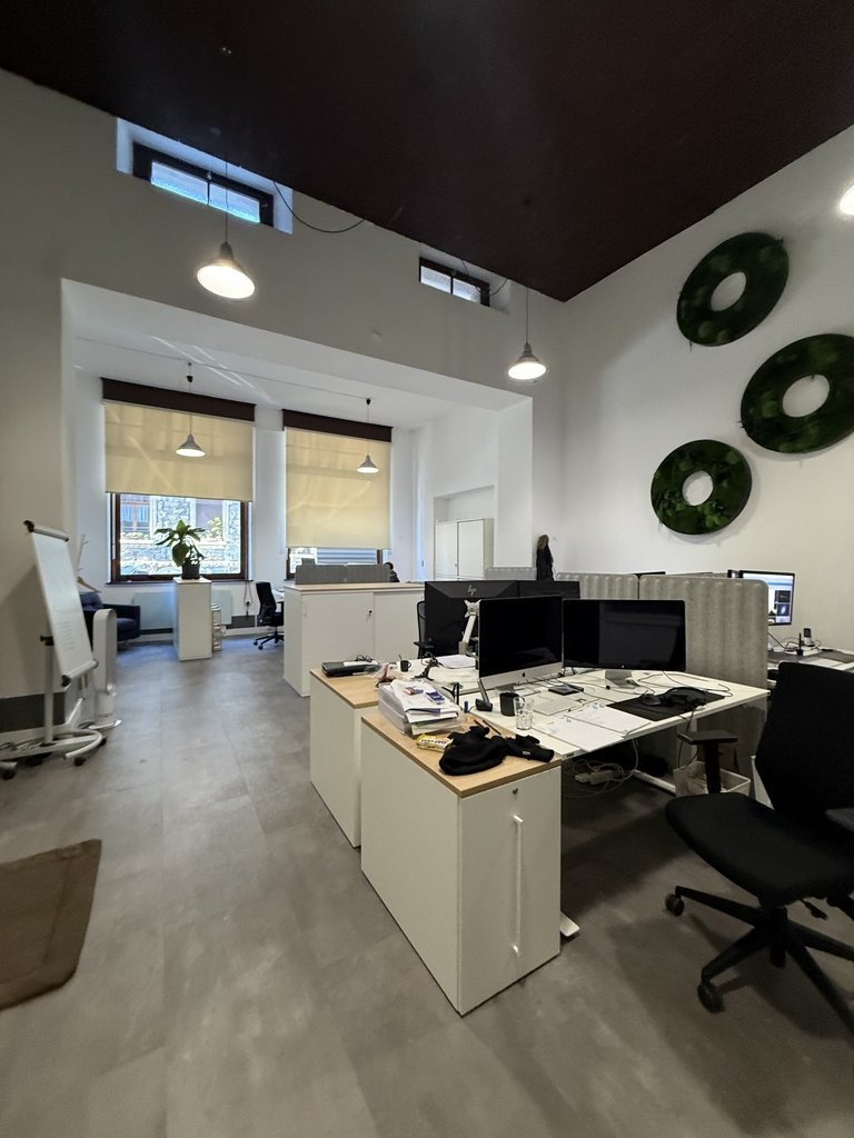 104m² Laden