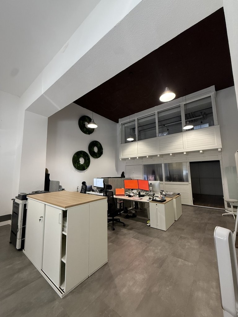104m² Laden