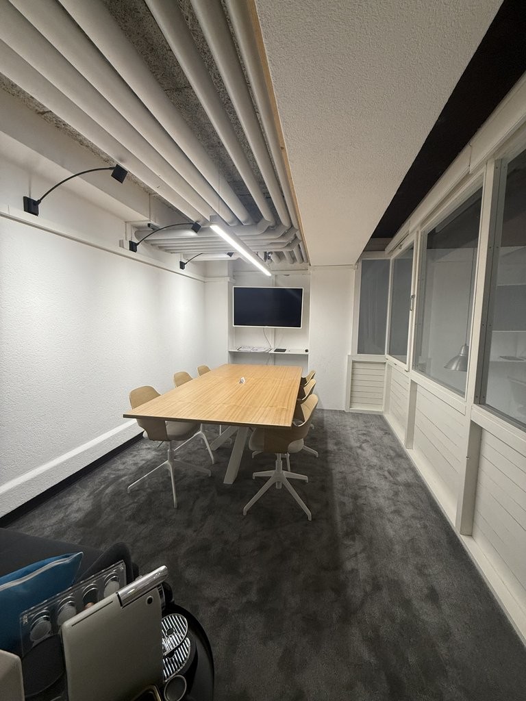 104m² Laden