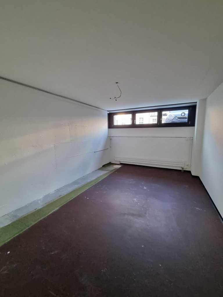 78m² commercial