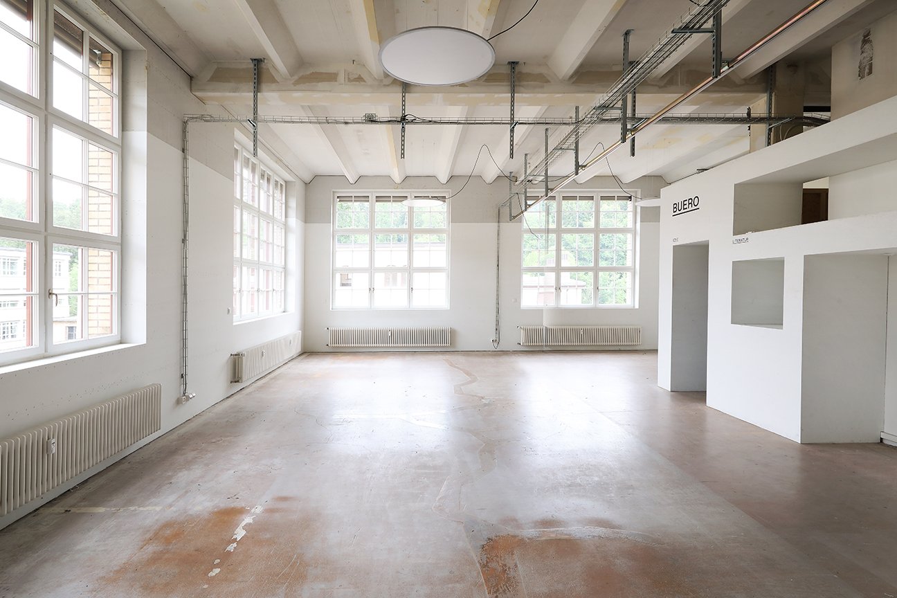254m² office