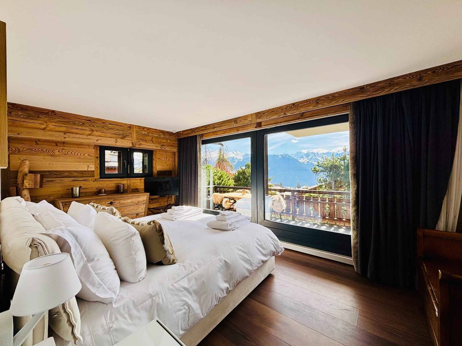 5 rooms furnished flat