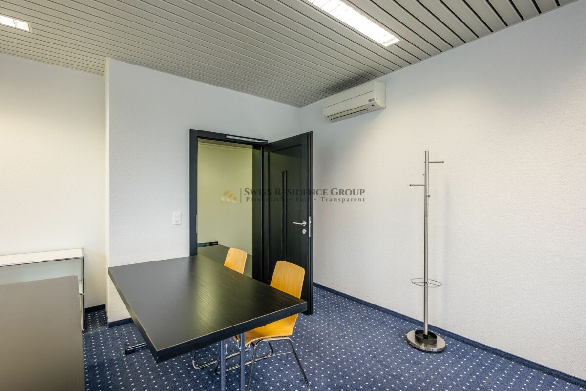 243m² commerciale