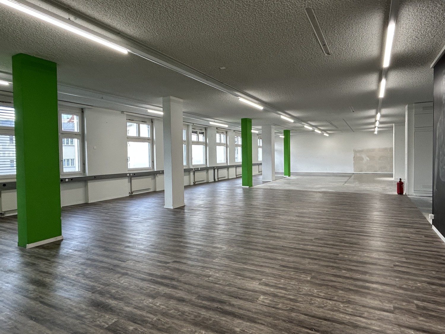 100-500m² ufficio