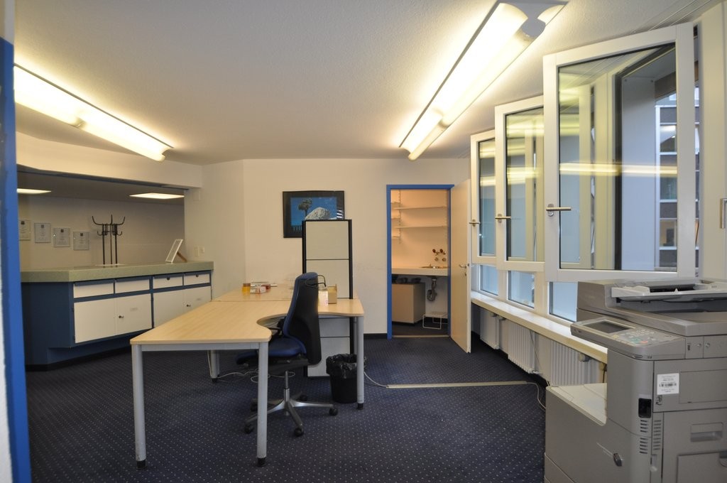 123m² office