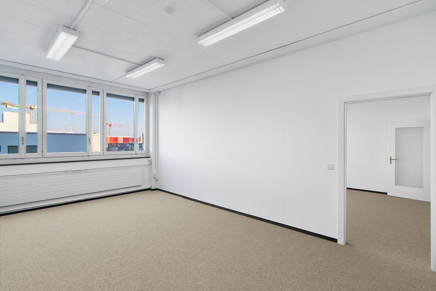 462m² office