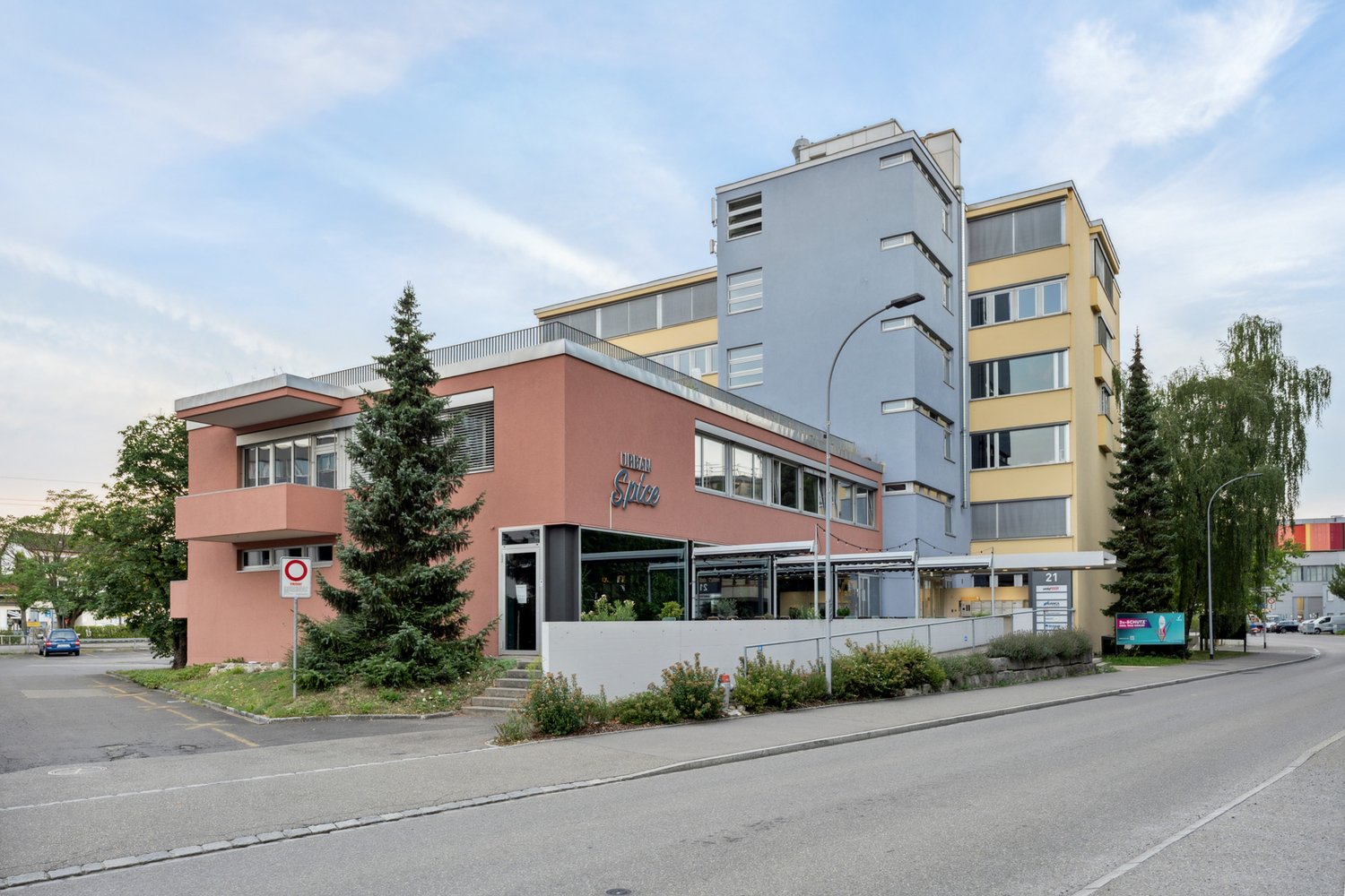 462m² office