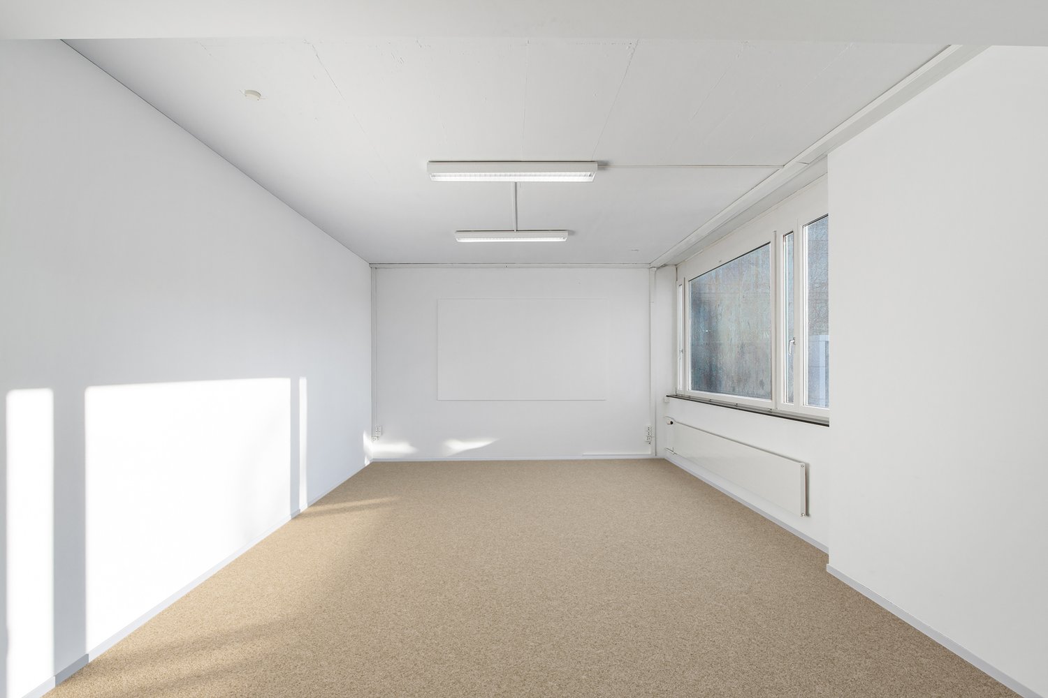462m² office