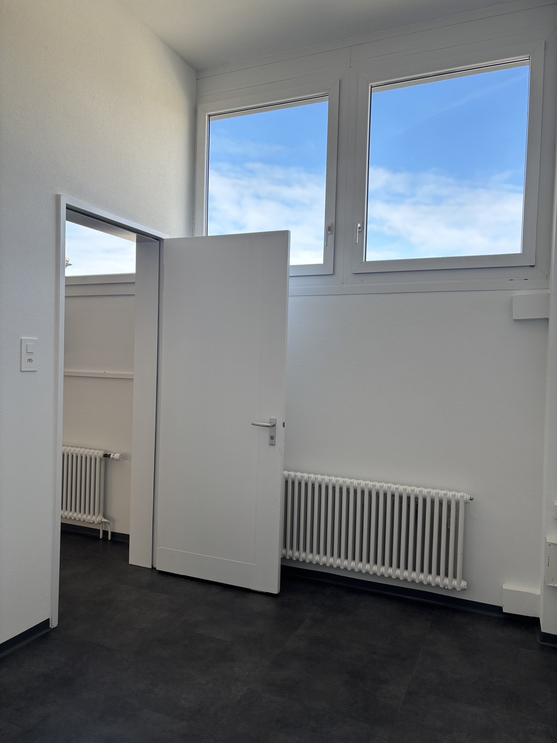 145m² commercial