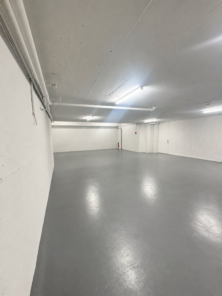 193m² local de stockage