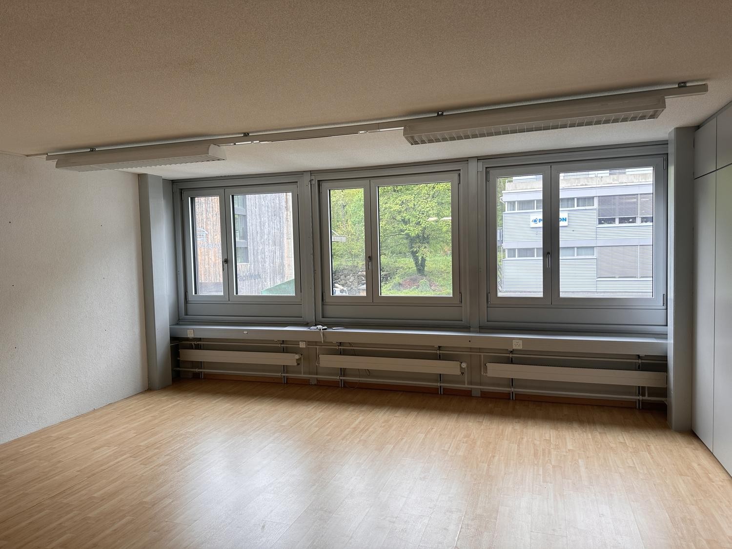 34m² office