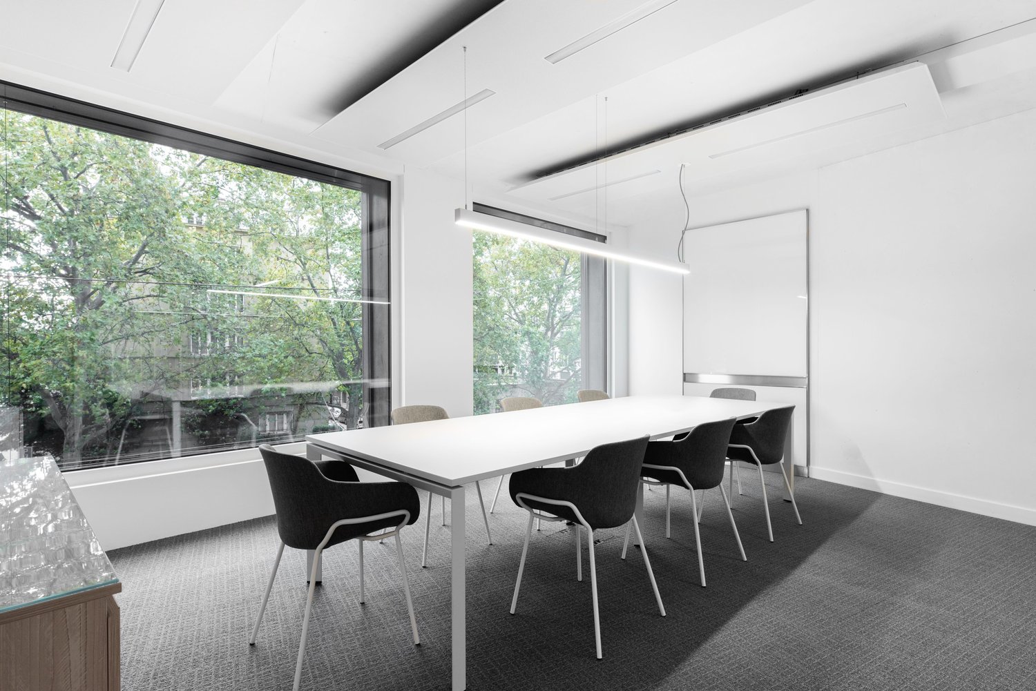 50m² office