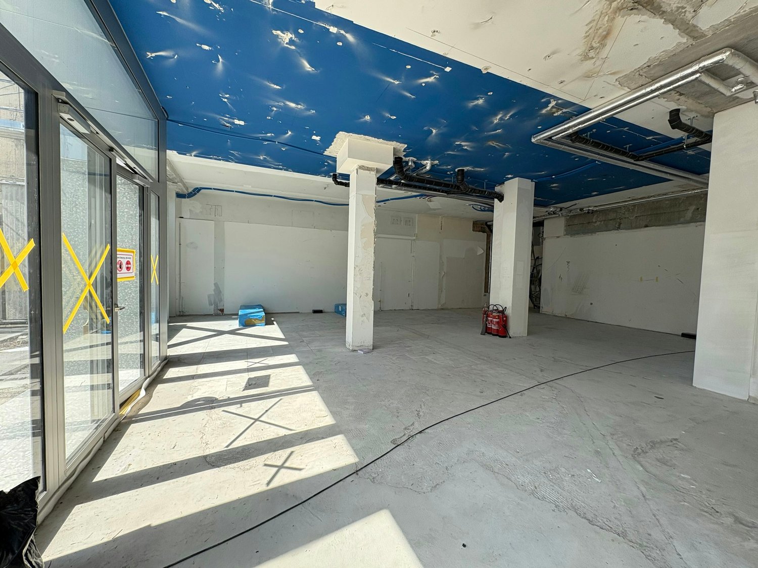 204m² commercial