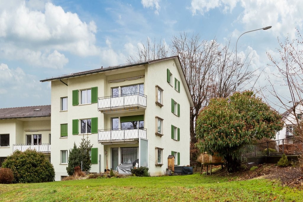 5 rooms apartment