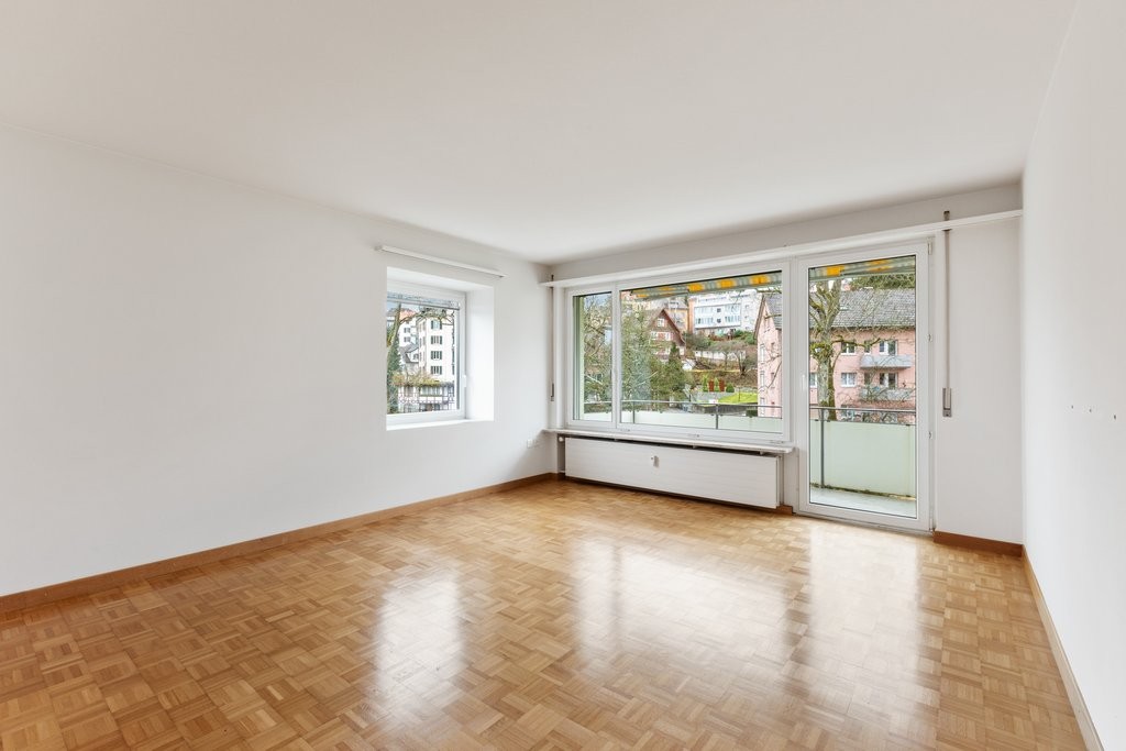 5 rooms apartment