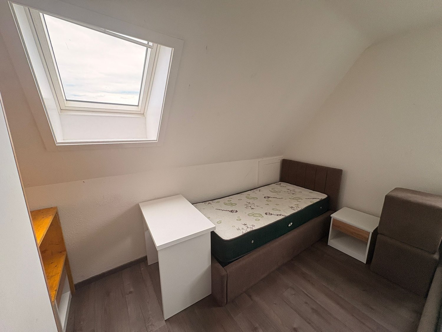 1 room furnished flat