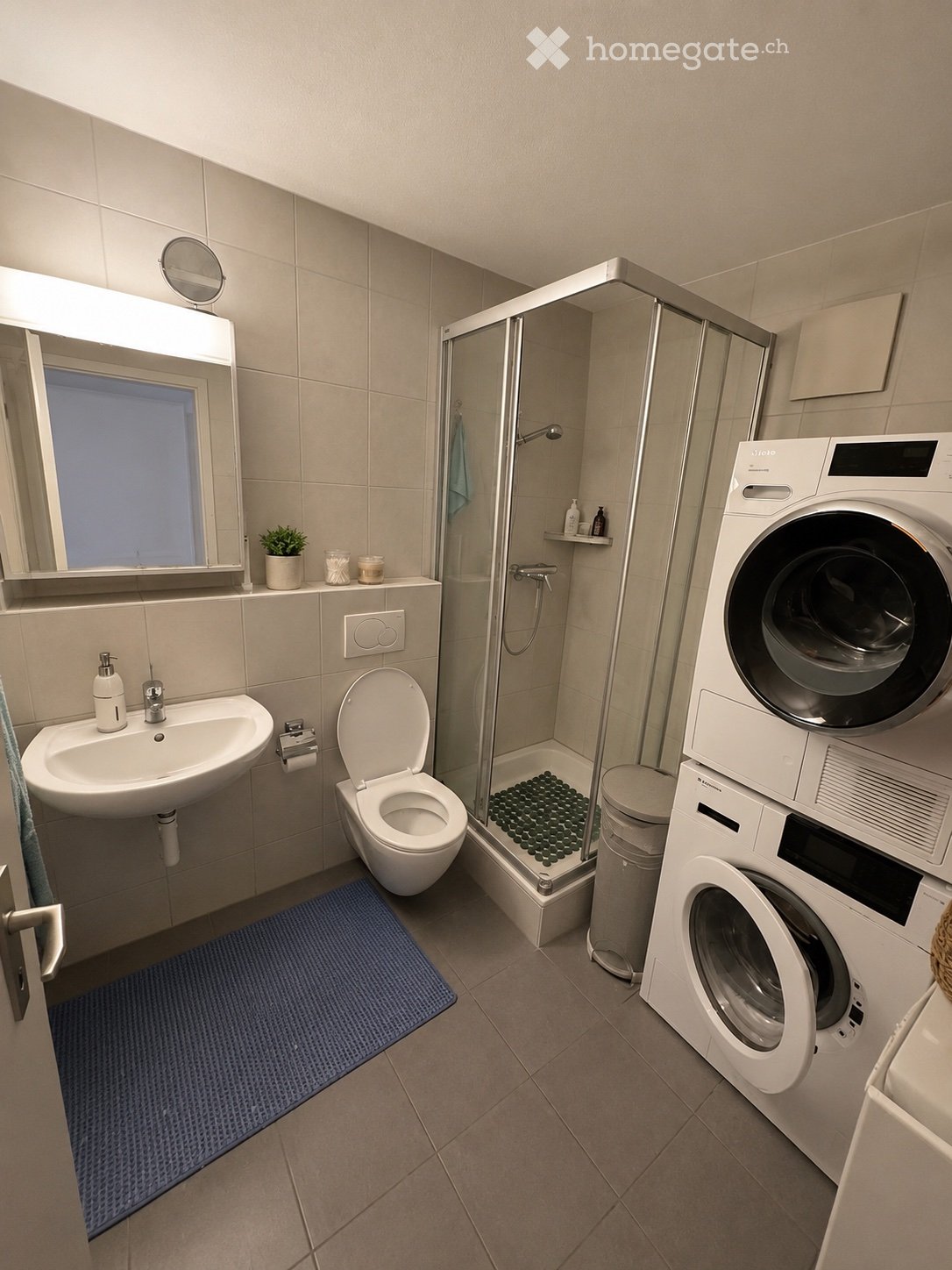 5 rooms apartment