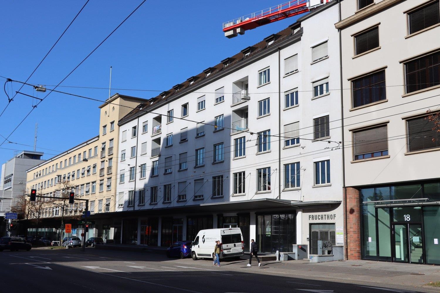 251m² commercial
