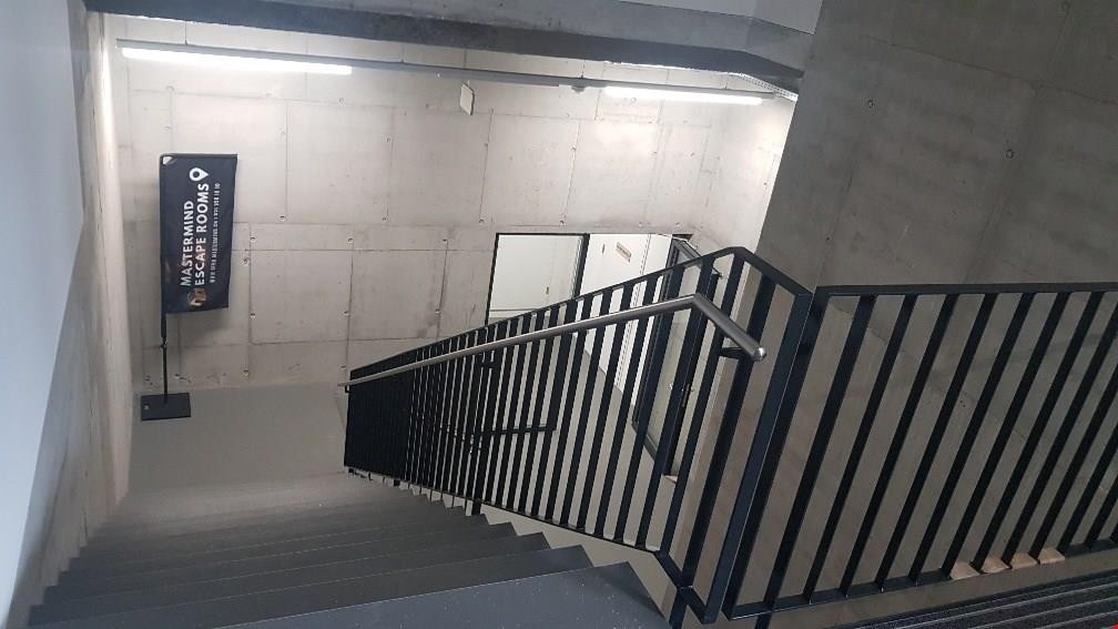 251m² commercial