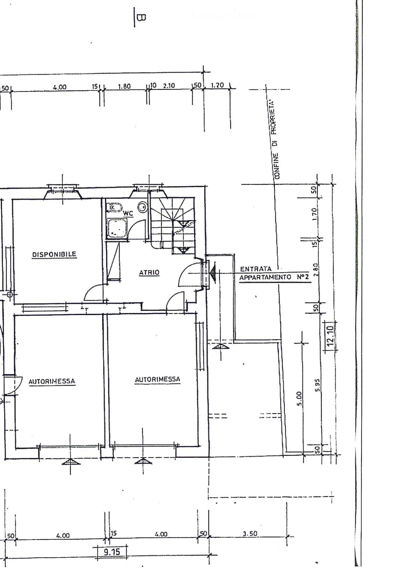 Maison individuelle de 4 ½ pièces
Immeuble tessinois composé de deux maisons contiguës, construit en pierre.
La maison, à l'architecture très caractéristique avec les murs intérieurs en pierre apparente dans le salon, d'environ 180 mq, est composée de :
entrée indépendante, deux salles de bains,
