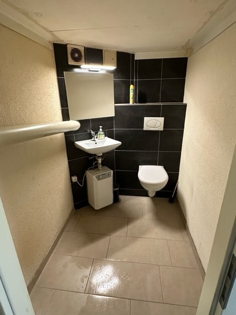 27m² commercial
