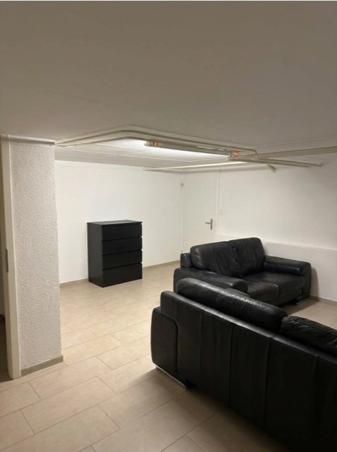 27m² commercial
