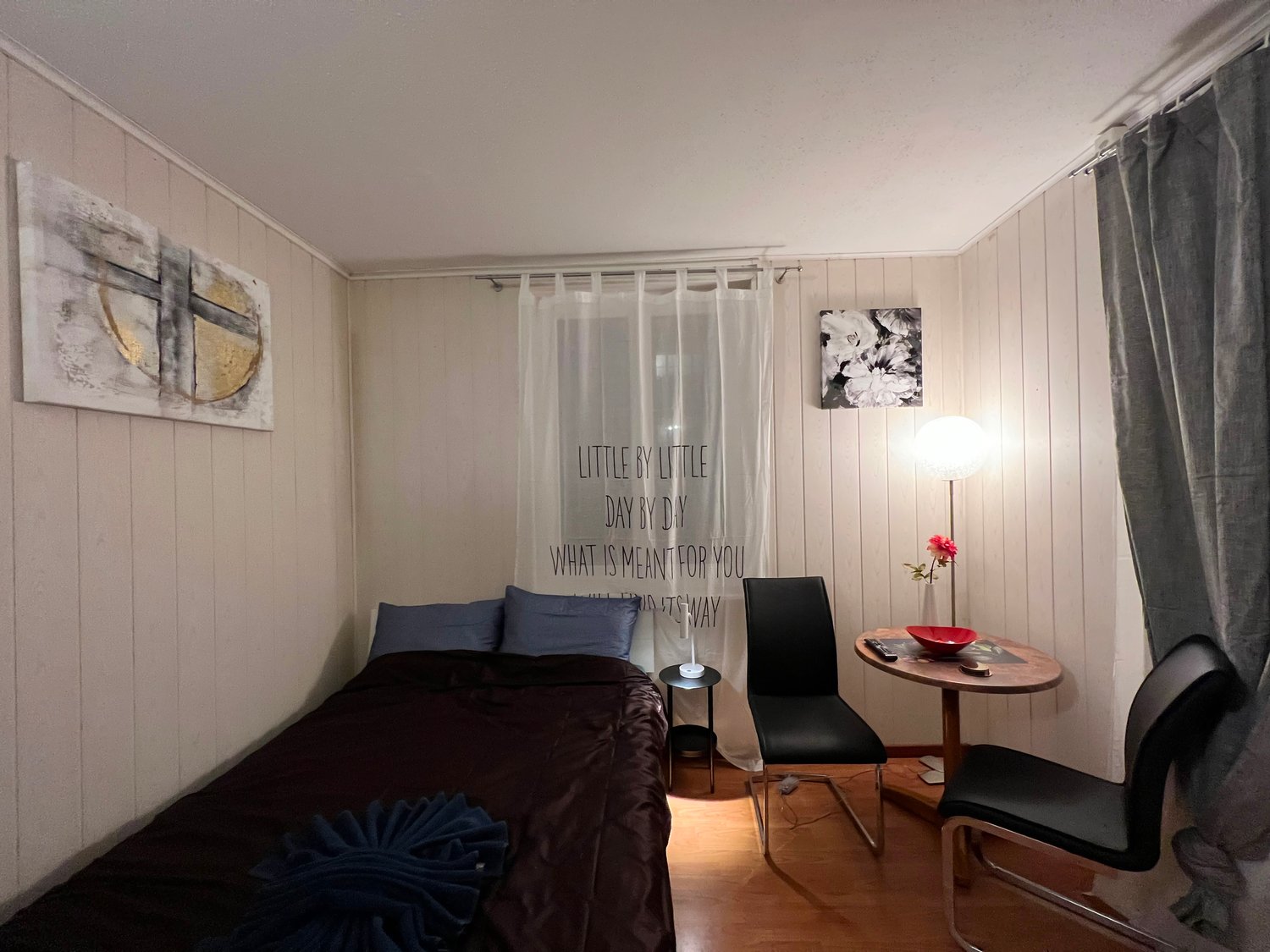 1-Zimmer-möbliertes Apartment