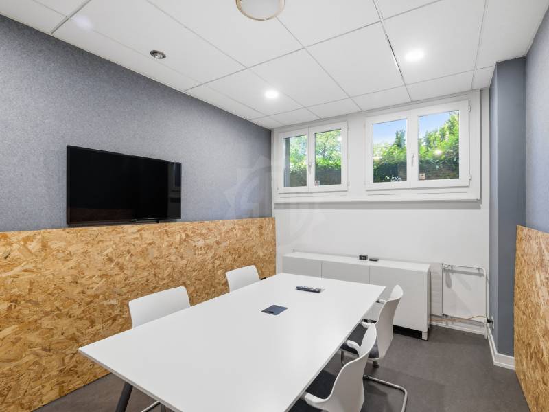 243m² ufficio