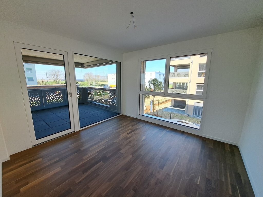 84m² office
