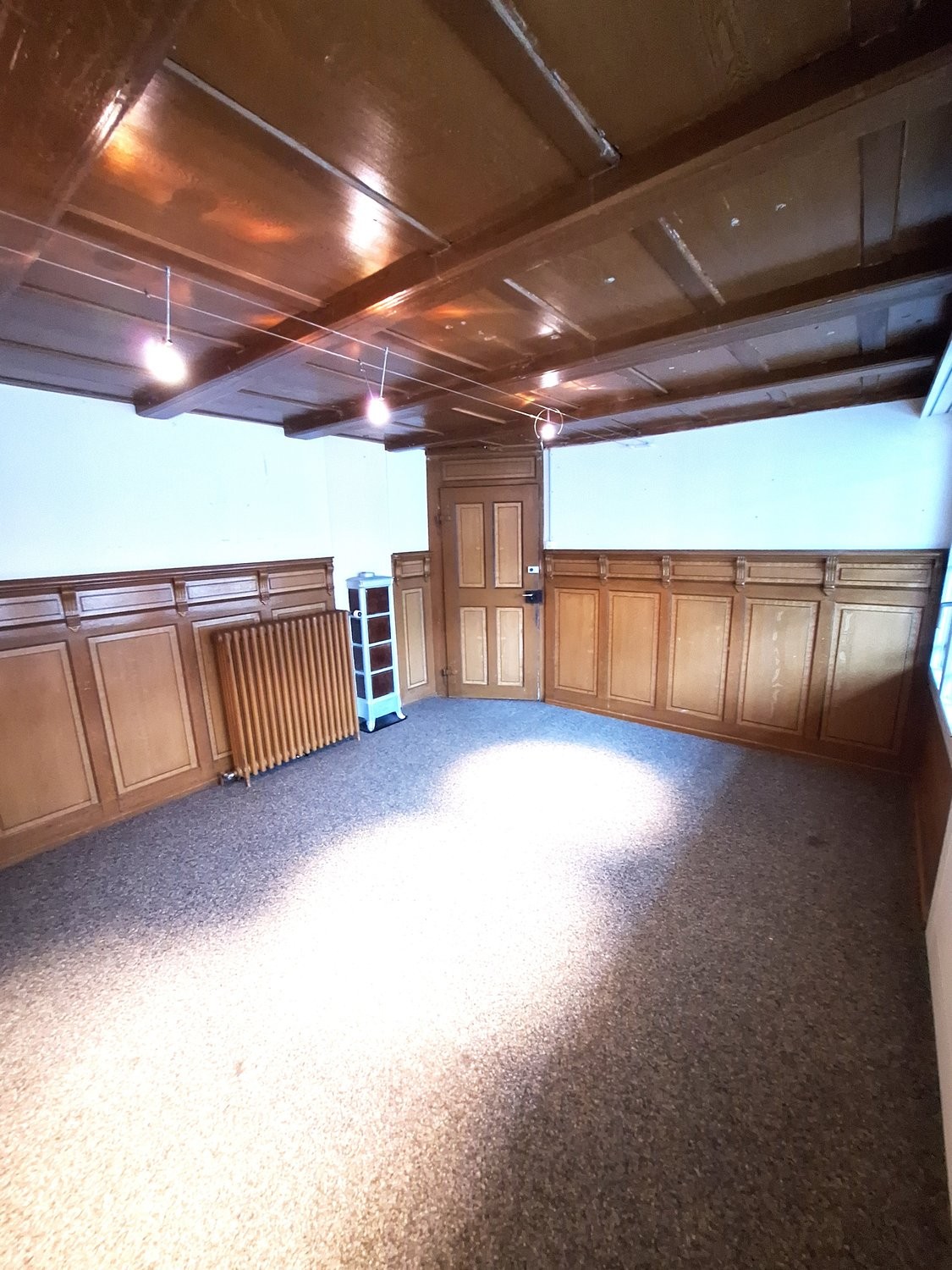 260m² office