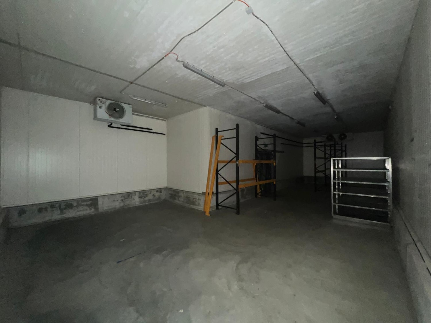 450m² commercial