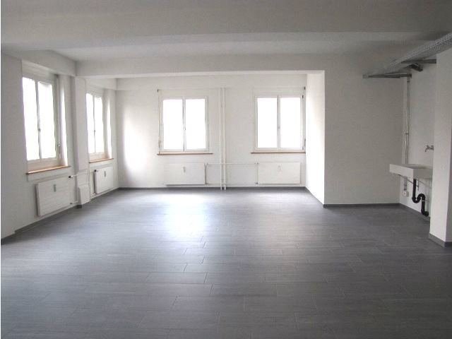 65m² office