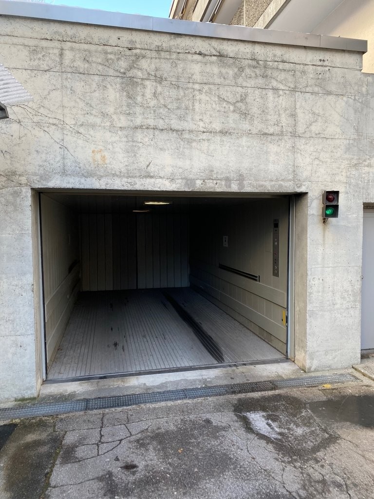 Underground slot