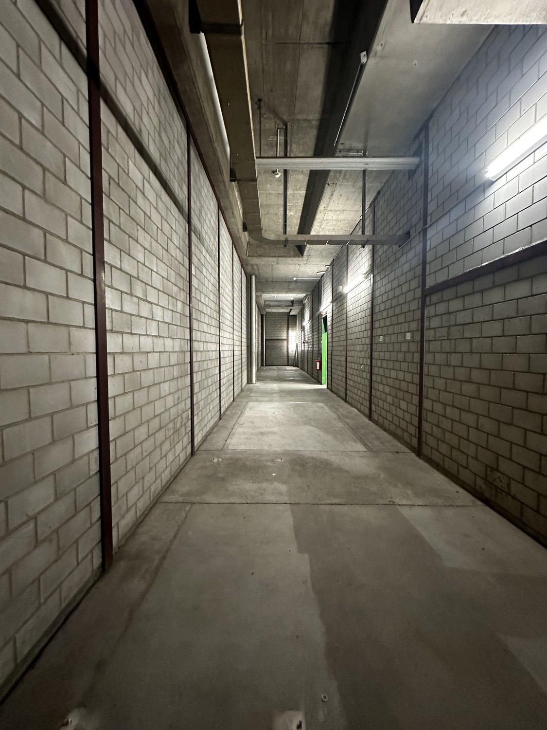 84m² storage room