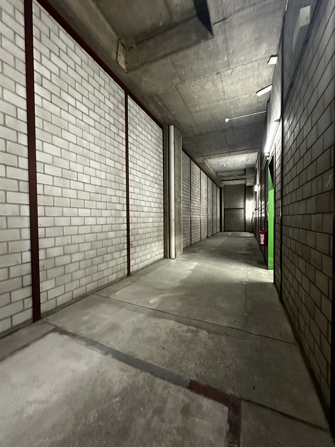 84m² storage room