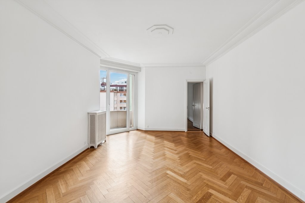 7 rooms apartment