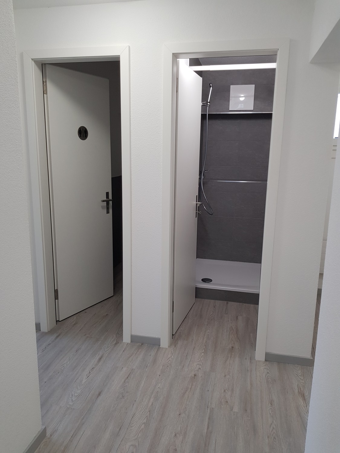 80m² office